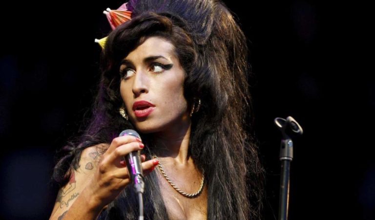 F(r)icciones: Amy Winehouse, 27, Londres F(r)icciones: Amy Winehouse, 27, Londres