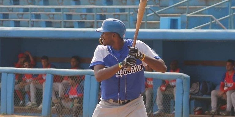 El exindustrialista que ahora es titular con Villa Clara El exindustrialista que ahora es titular con Villa Clara