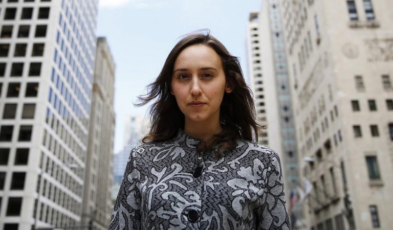 Sabrina Gonzalez, la física cubanoamericana que muchos comparan con Einstein Sabrina Gonzalez, la física cubanoamericana que muchos comparan con Einstein