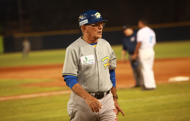 Manager cubano propina bofetada a jugador de 17 años en Panamá: aquí la sanción (+ Video) Manager cubano propina bofetada a jugador de 17 años en Panamá: aquí la sanción (+ Video)