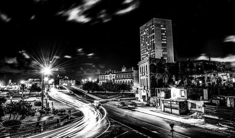 «Exit Havana», el libro de fotografías que describe una capital diferente
