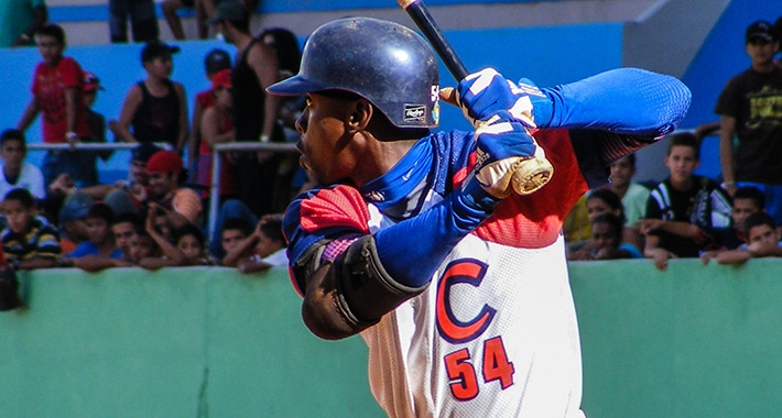Entérate en qué liga jugó Leslie Anderson en noviembre, días antes de venir a Cuba
