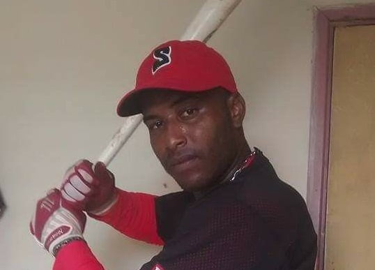 El pelotero habanero sancionado en la bronca Industriales vs. Holguín y que juega con Santiago de Cuba
