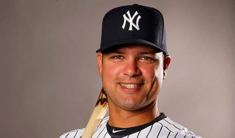 Casi pierde la vida, pero este cubano logró debutar en MLB y consiguió algo histórico