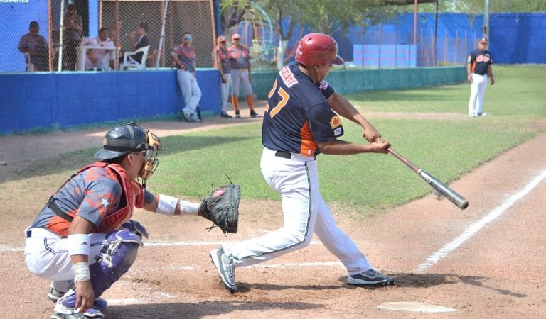 Con un misterioso salario, peloteros cubanos jugarán en mediocre liga extranjera