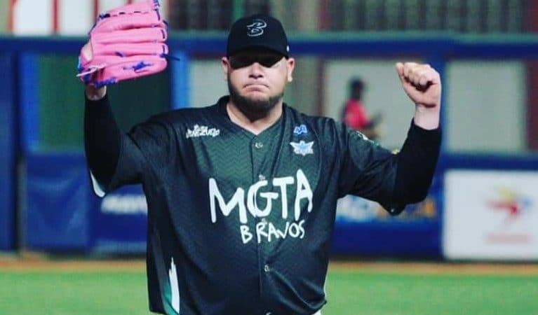 Le rompen el contrato a Misael Siverio (aquí el motivo)
