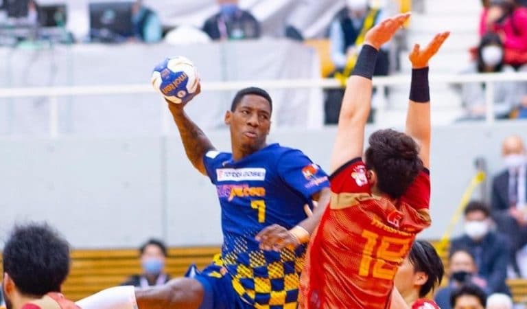 Balonmanista que se desvinculó del equipo Cuba buscará representar a España