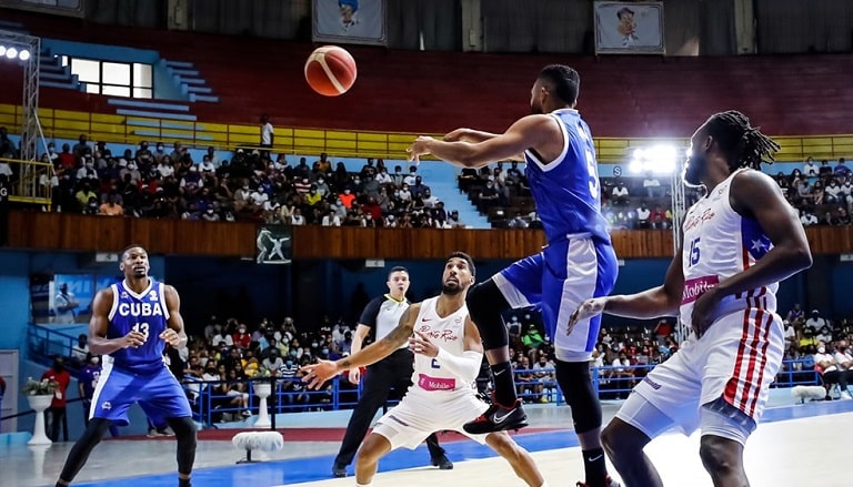 Llegó a Estados Unidos basquetbolista del equipo Cuba