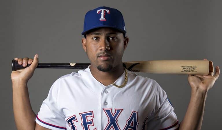 Oficial: Dos peloteros de Grandes Ligas están en preselección cubana para el Clásico