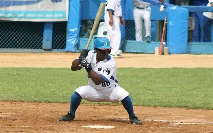 Yoasan Guillén no jugará con Industriales: tiene otro equipo en su futuro cercano