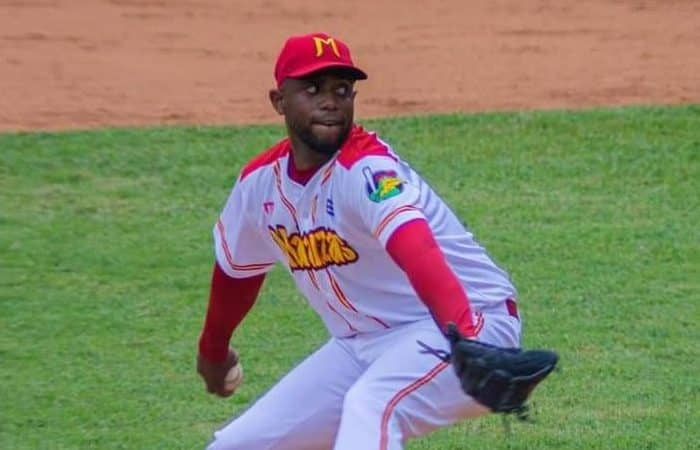 Armando Dueñas hizo en Rusia lo que nunca ha hecho en la Serie Nacional (aquí detalles) Armando Dueñas hizo en Rusia lo que nunca ha hecho en la Serie Nacional (aquí detalles)
