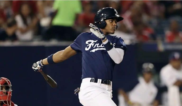 Cubano de la selección francesa asciende en equipo de Grandes Ligas